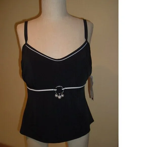 NWT Silhouette Solutions Swimsuit Swimwear TOP Size 16 Black /wht trim - NEW! - Picture 1 of 5